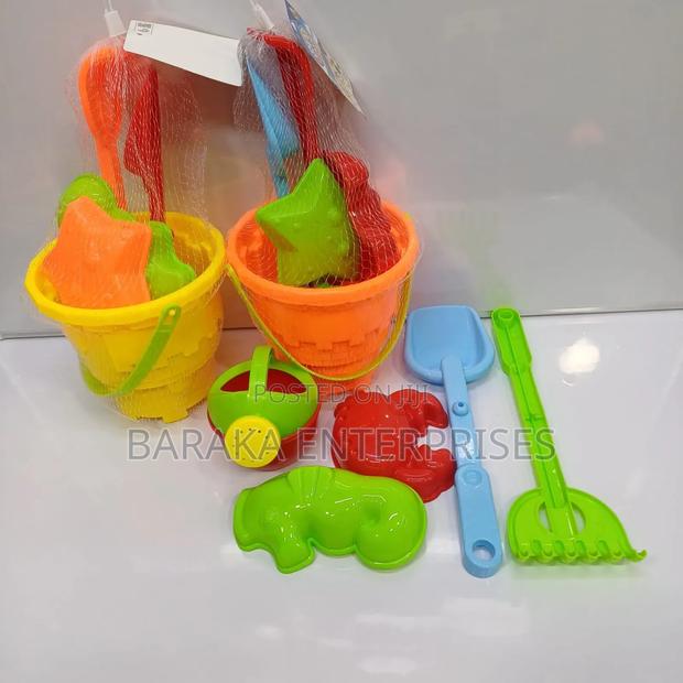 *Beach Toys* - thumbnail 4