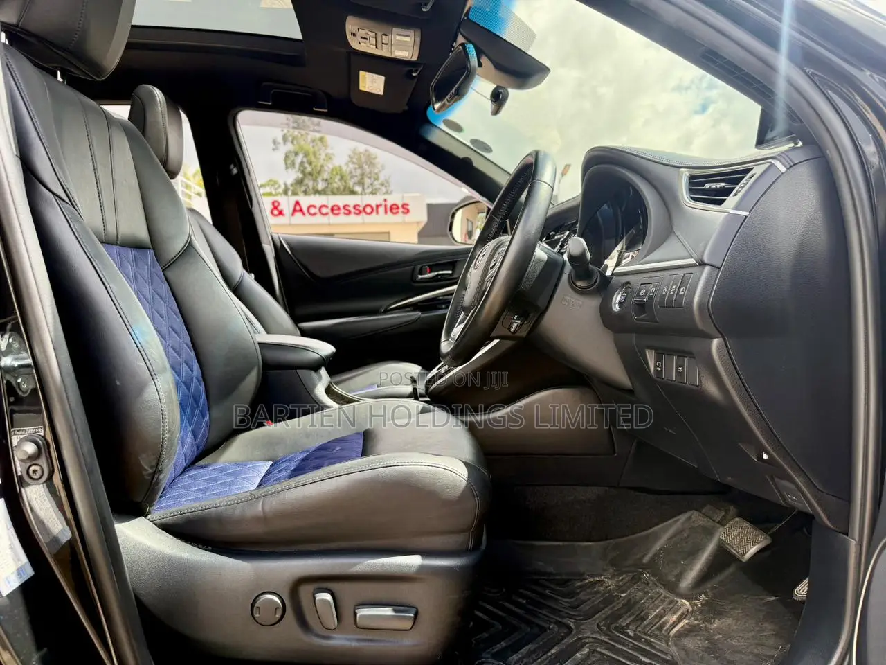 Toyota Harrier 2.0 2019 Black