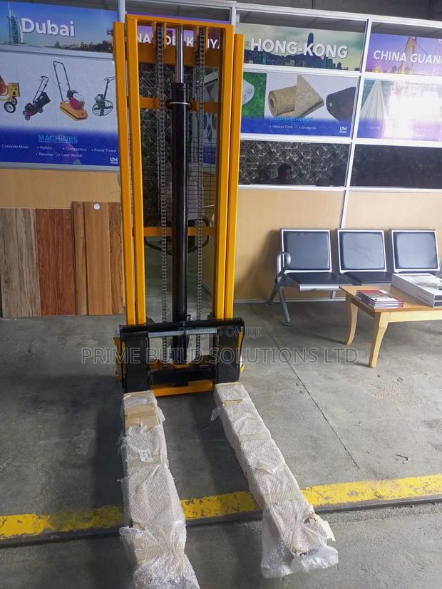 Warehouse Manual Stacker - main view