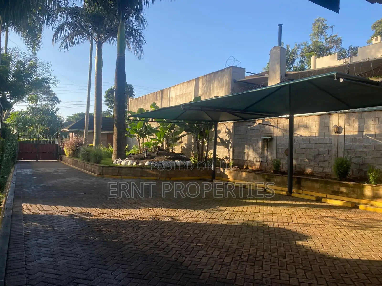 5bdrm Maisonette in Kitisuru for sale