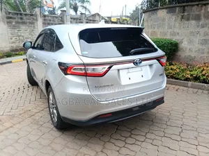 Toyota Harrier 2019 Silver