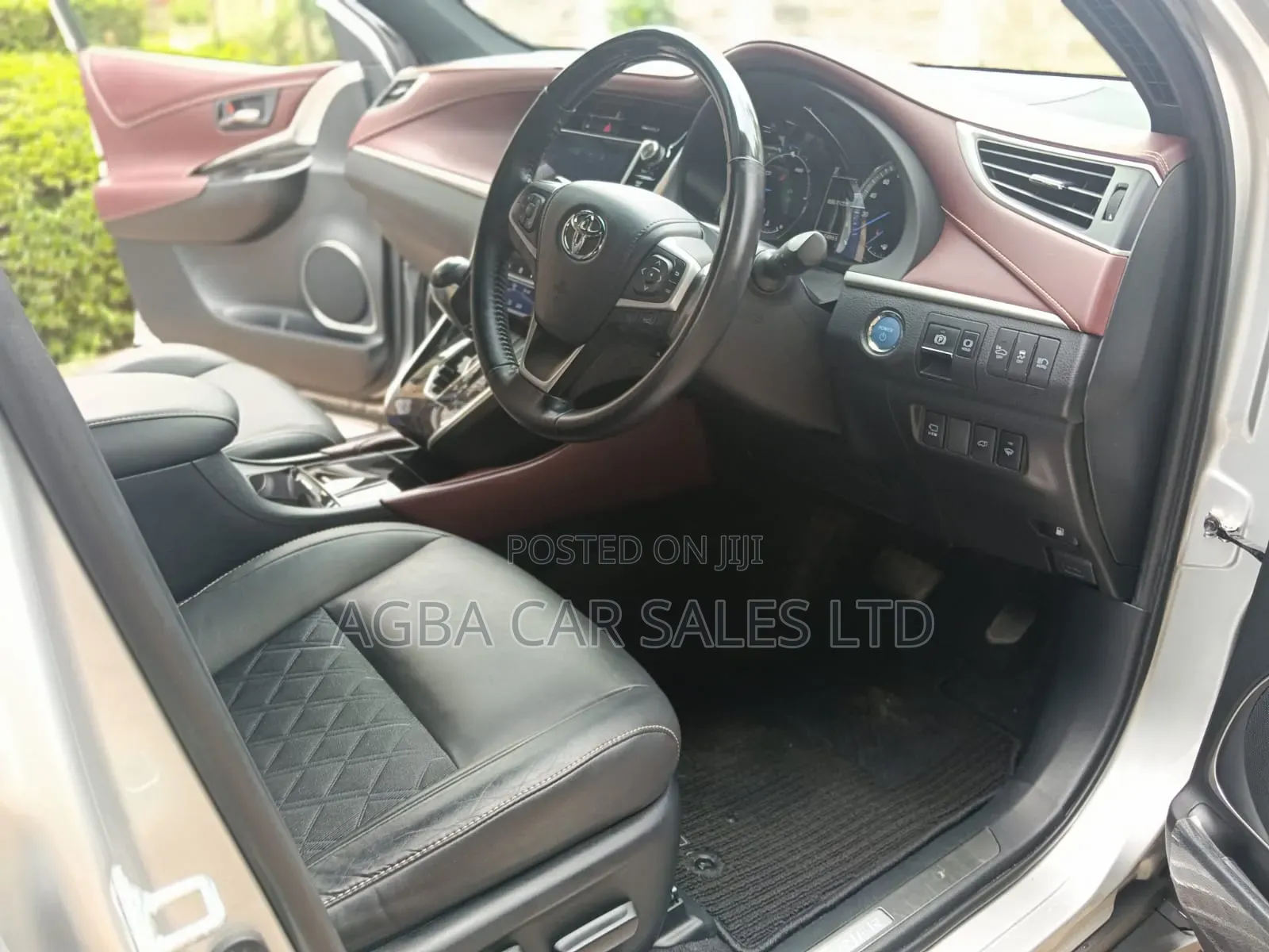 Toyota Harrier 2019 Silver