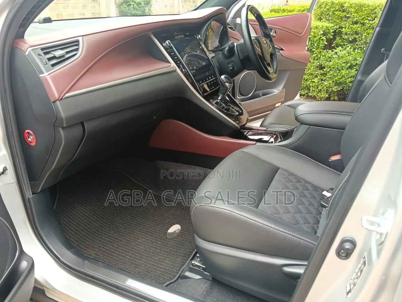 Toyota Harrier 2019 Silver