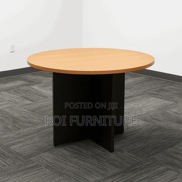 Office Table : Modern Round Meeting Table