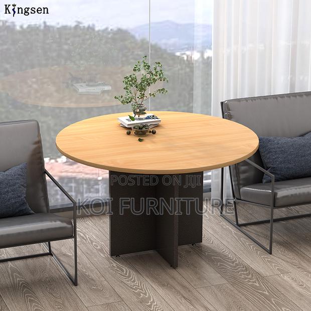 Office Table : Modern Round Meeting Table - thumbnail 2