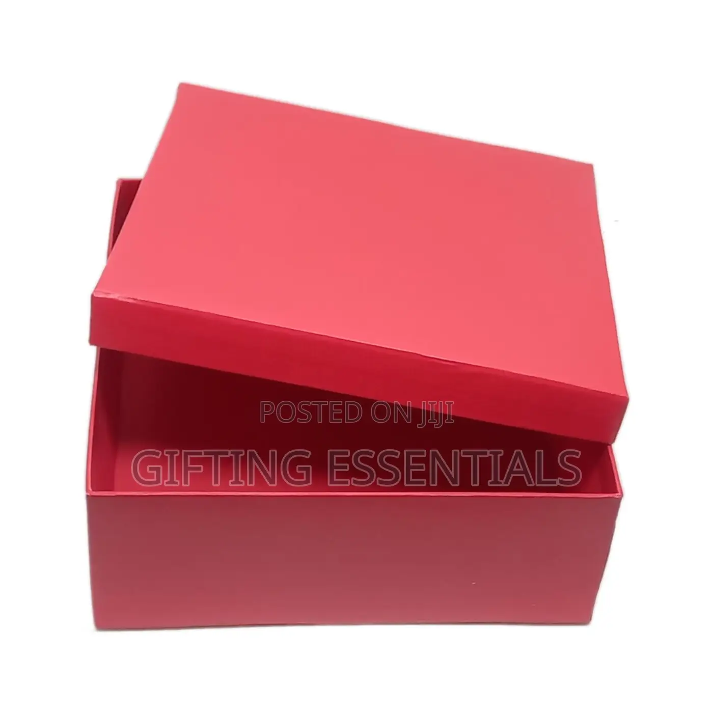 Square Giftboxes With Shredded Paper | Size 9" X 9" X 3.5"