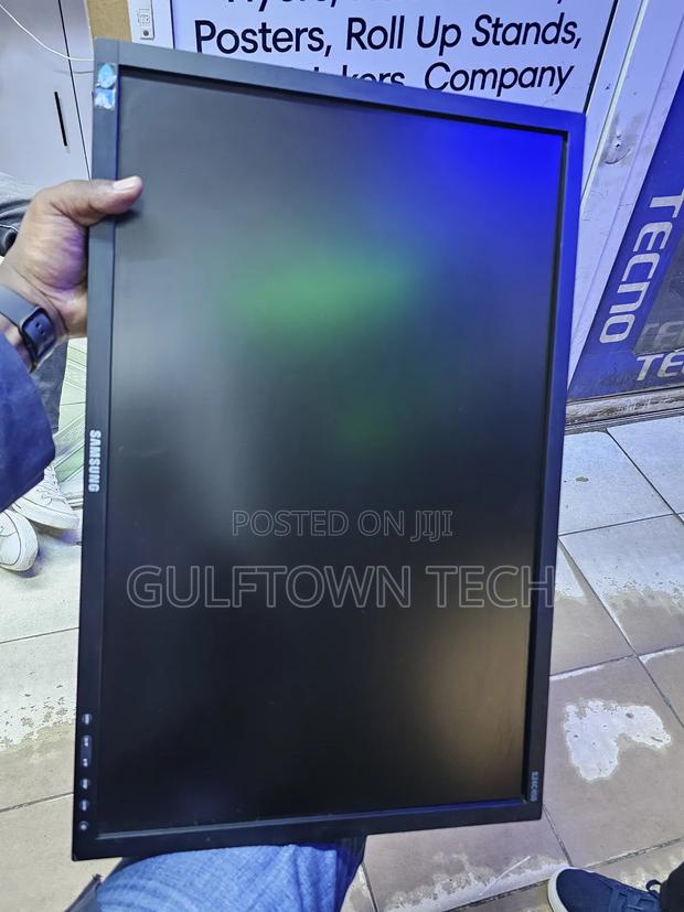 Samung 24inch TFT Monitor 1080p - thumbnail 4