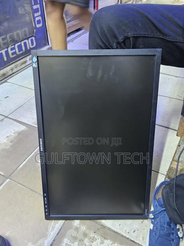 Samung 24inch TFT Monitor 1080p - thumbnail 6