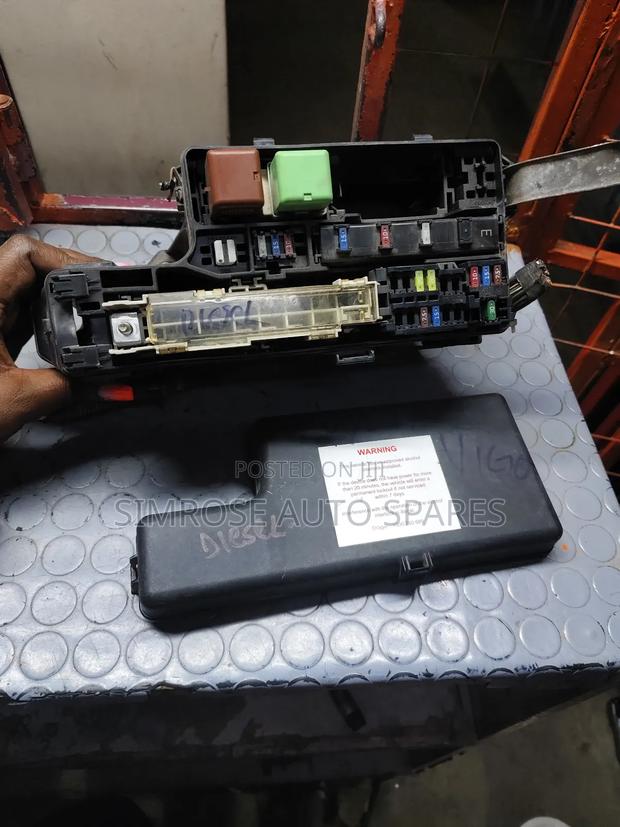 Toyota Hillux Vigo Diesel Fusebox.