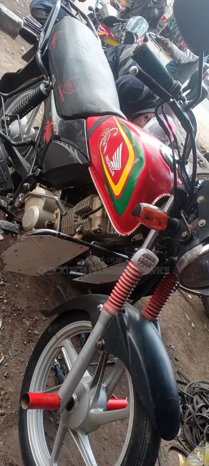 Honda CB 2021 Red