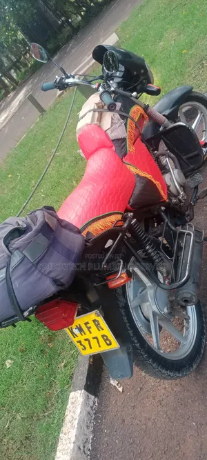 Honda CB 2021 Red