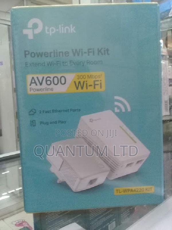 Tplink 300mbps Av600 Wi-Fi Powerline Extender Kit Tl-Wpa4220kit