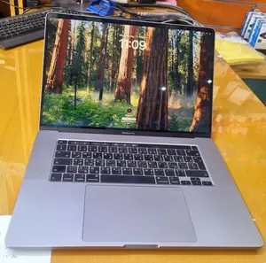 Laptop Apple MacBook Pro 2017 16GB Intel Core i7 SSD 512GB