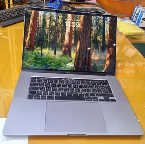 Laptop Apple MacBook Pro 2017 16GB Intel Core i7 SSD 512GB