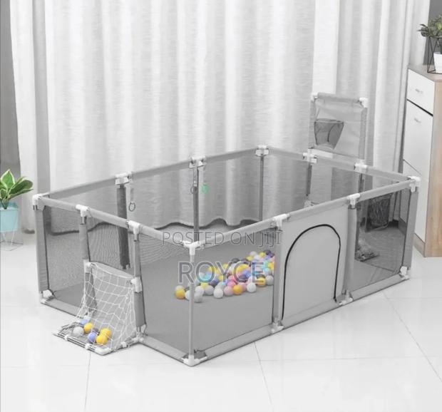 Play Pen With 30 Balls