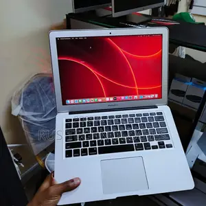 Laptop Apple MacBook Air 2017 8GB Intel Core i5 SSD 256GB