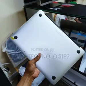 Laptop Apple MacBook Air 2017 8GB Intel Core i5 SSD 256GB