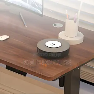 Office Desk : 1.4m Electric Height-Adjustable Standing Desk