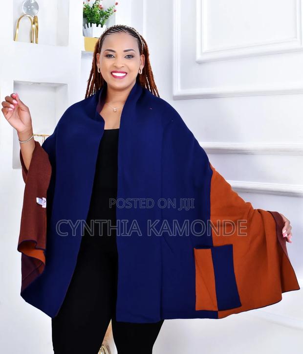 Ponchos With Pockets - thumbnail 3