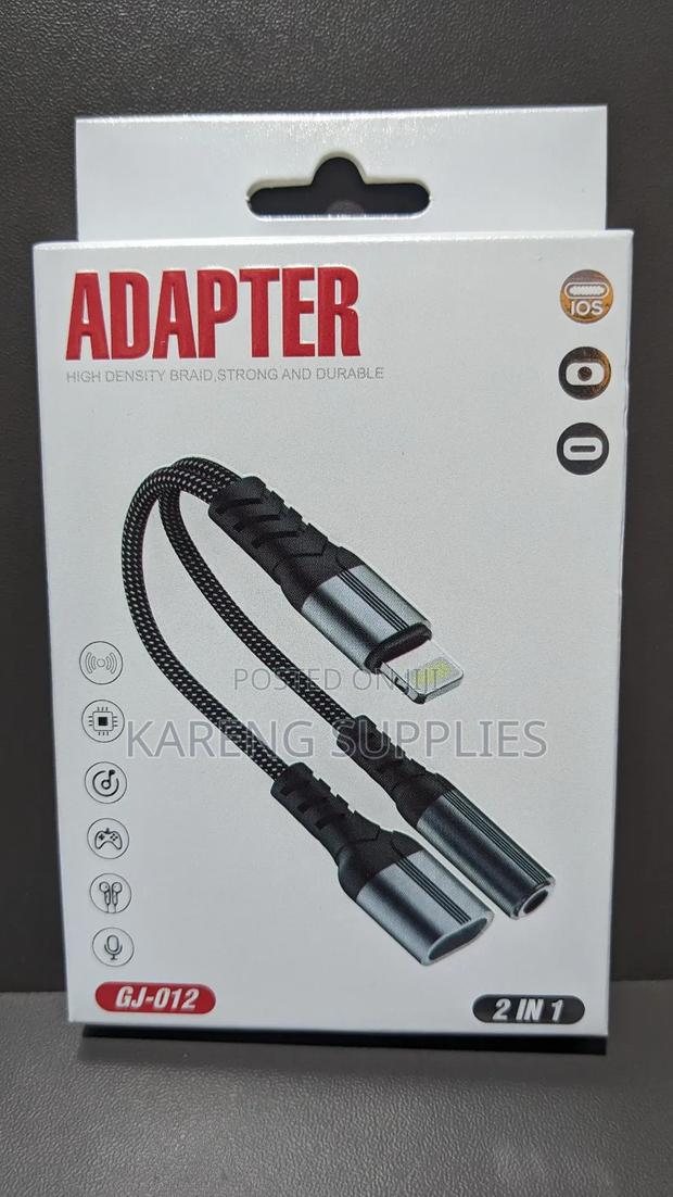 Lightning to Lightning and 3.5mm Adapter - main view