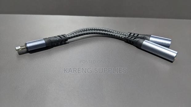 Lightning to Lightning and 3.5mm Adapter - thumbnail 2