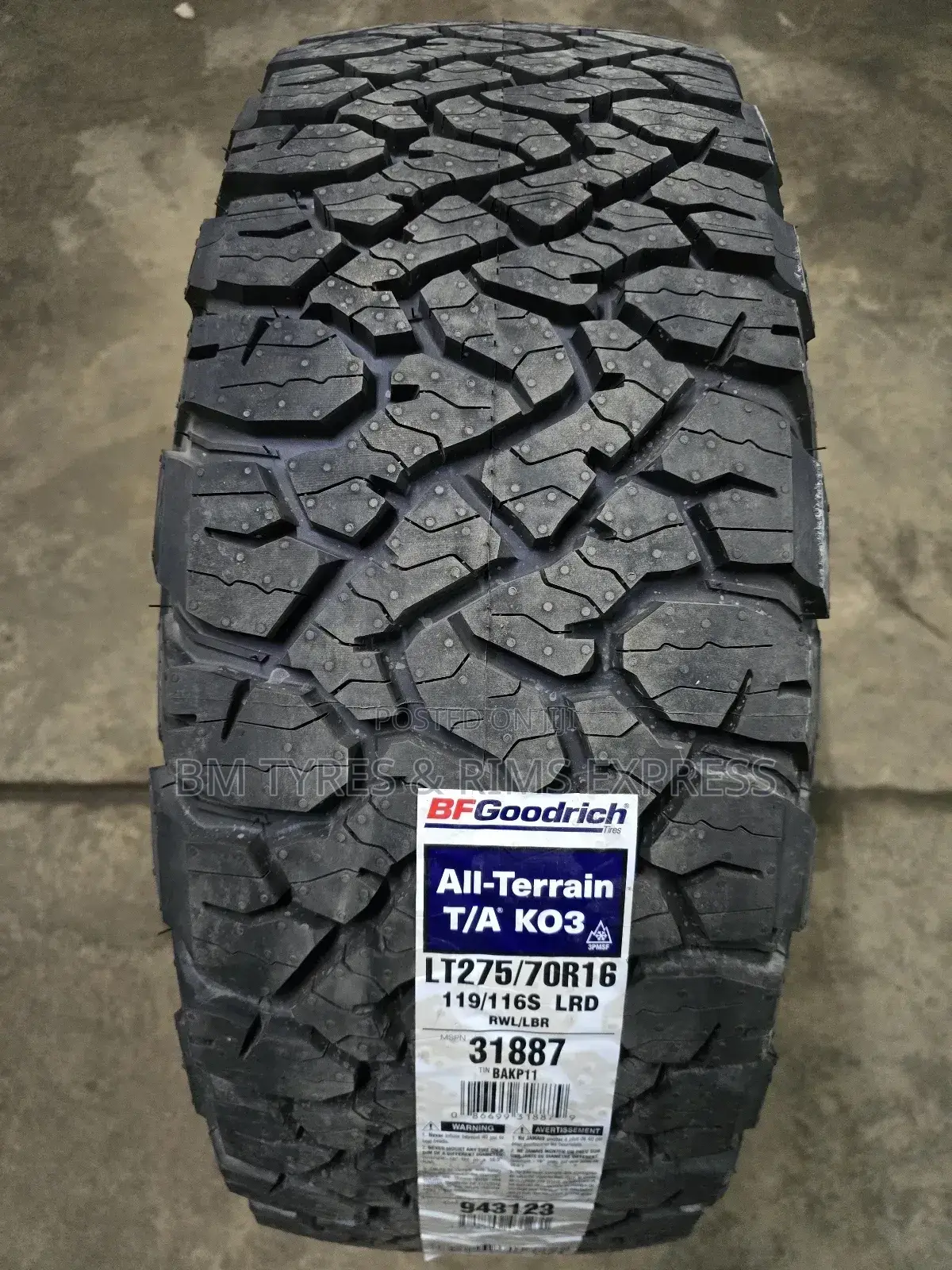 275 /70 R16 Bf Goodrich Tyres () All Terrein.
