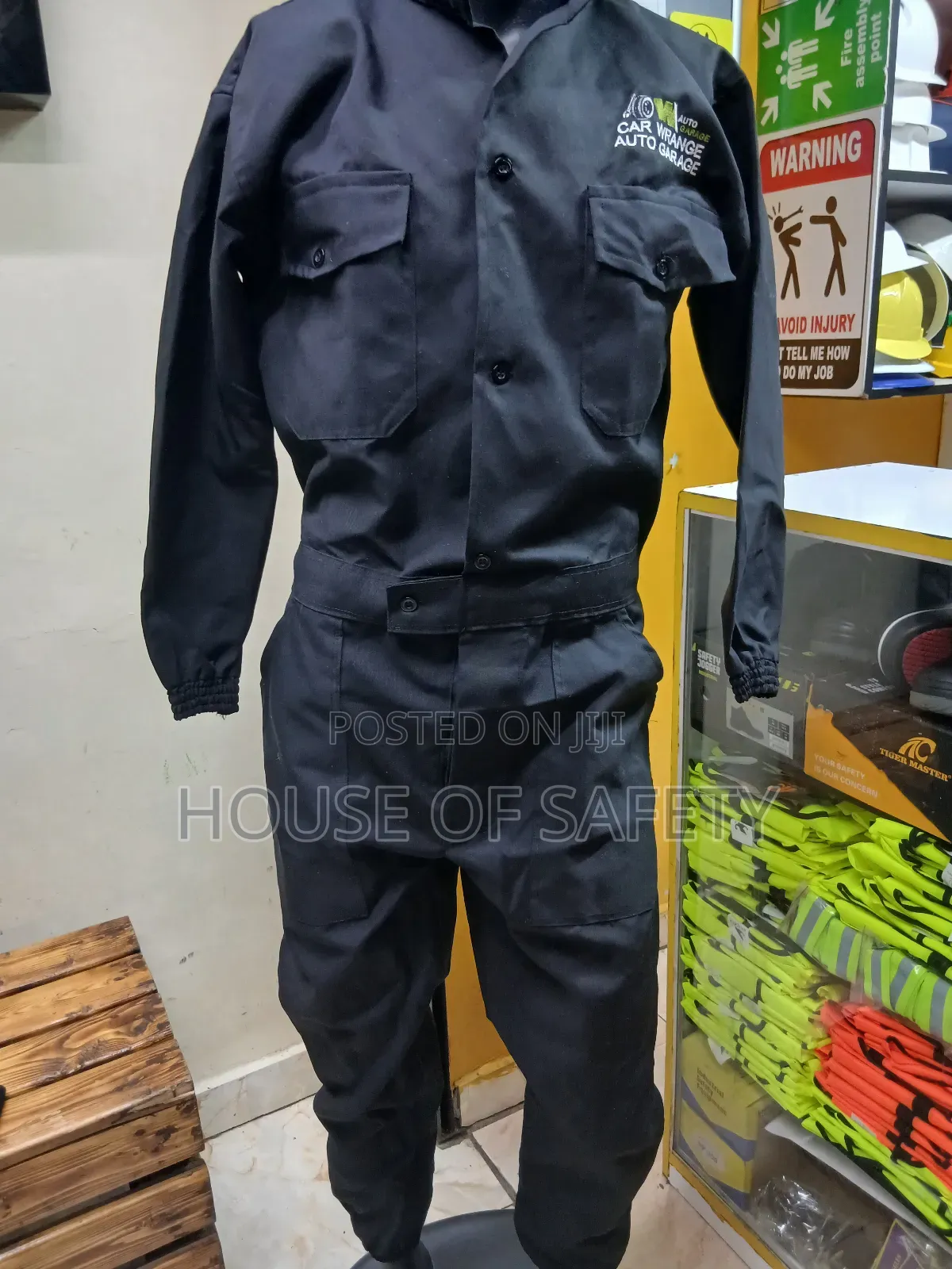 Windproof Plain Overall Material With Elastic at the Cuffs