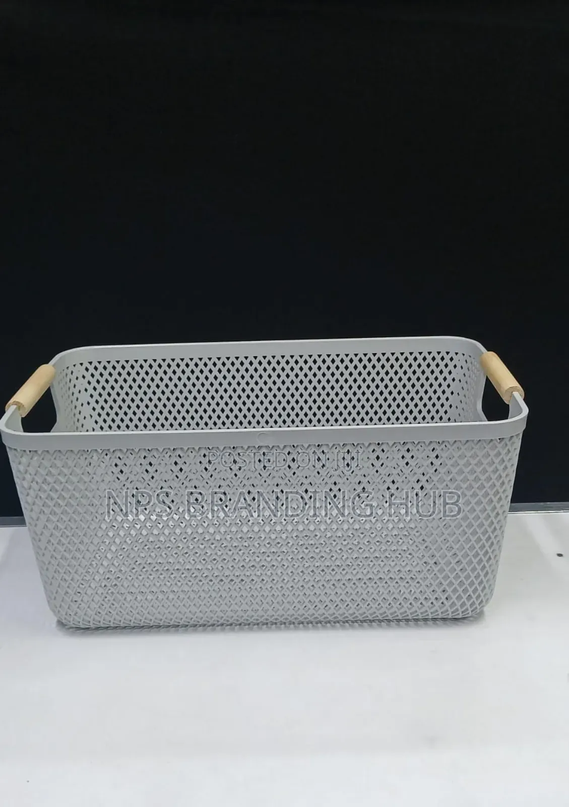 Large Plastic Storage Basket Size: *35*22.9*16.2cm Eh
