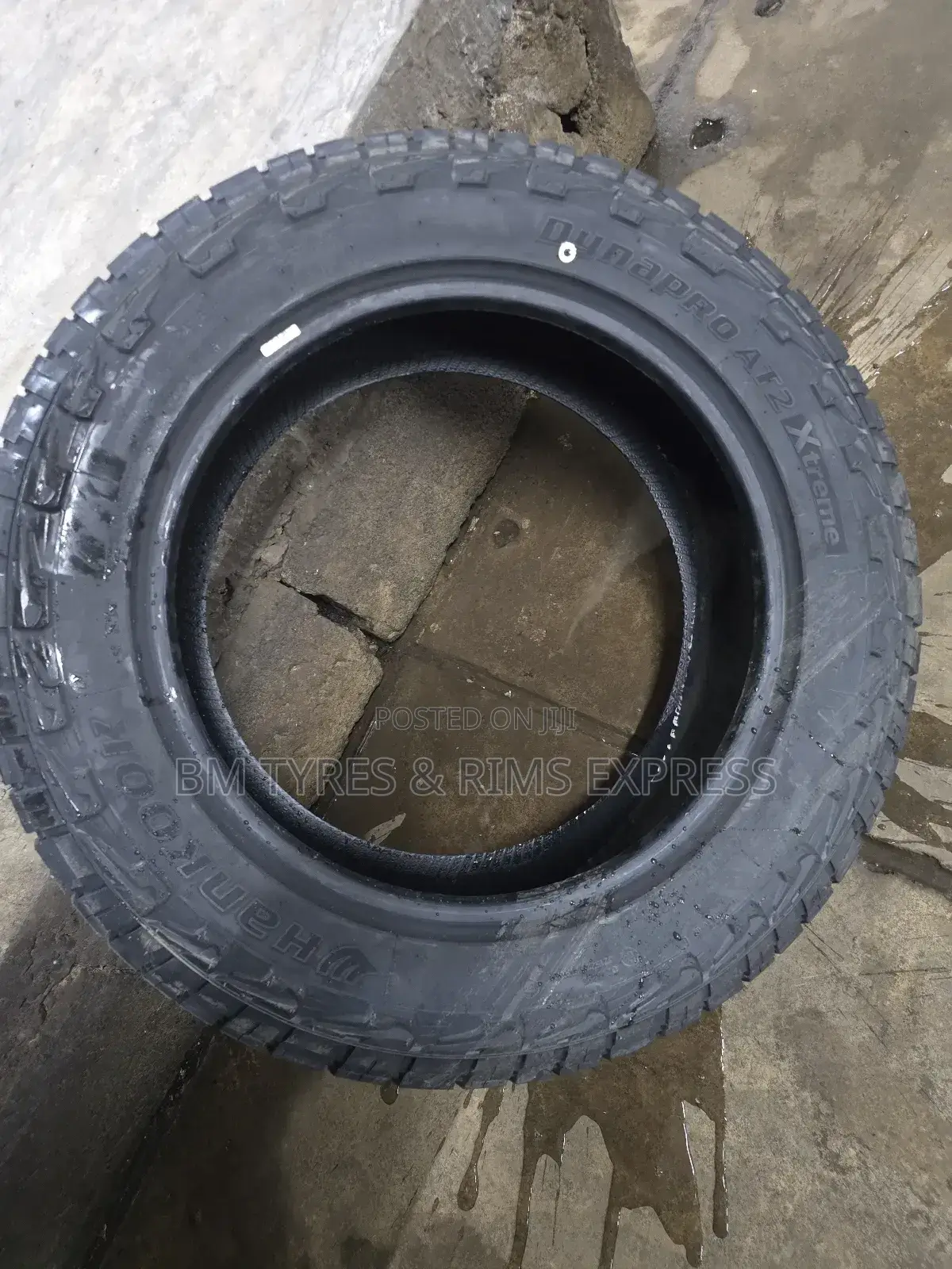 235 /60 R18 Hankhook Tyres (All Terrein) Korea.