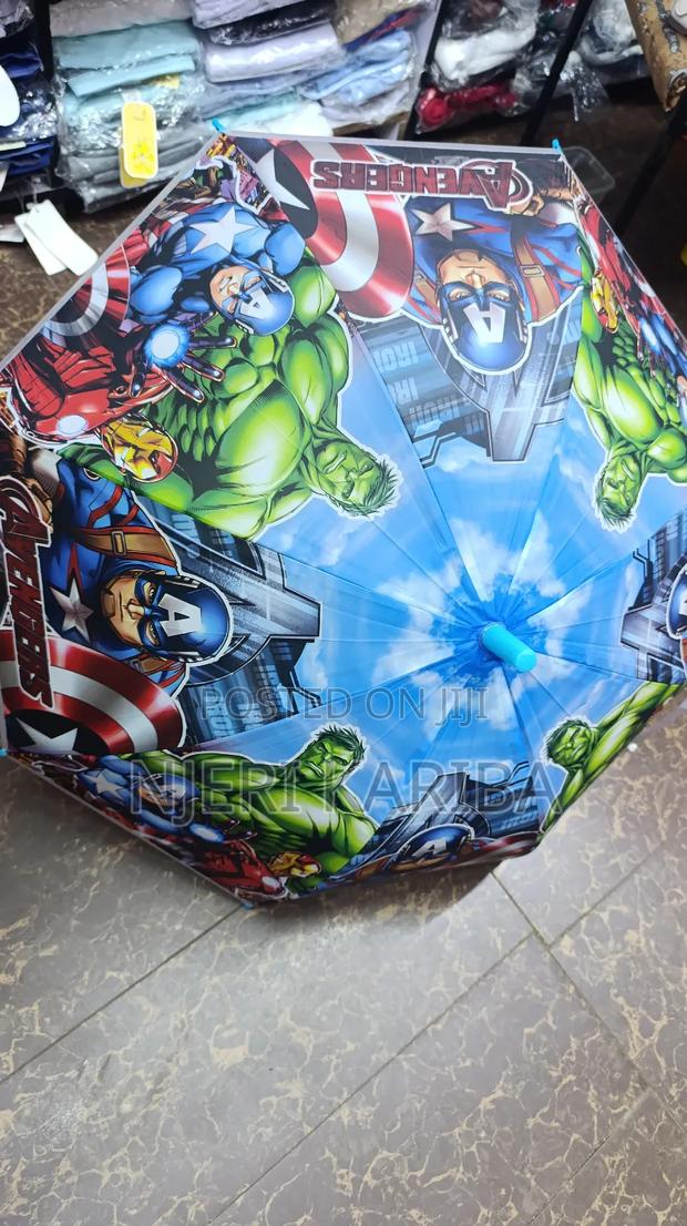 Kids Cartoon Themed Umbrellas - thumbnail 5