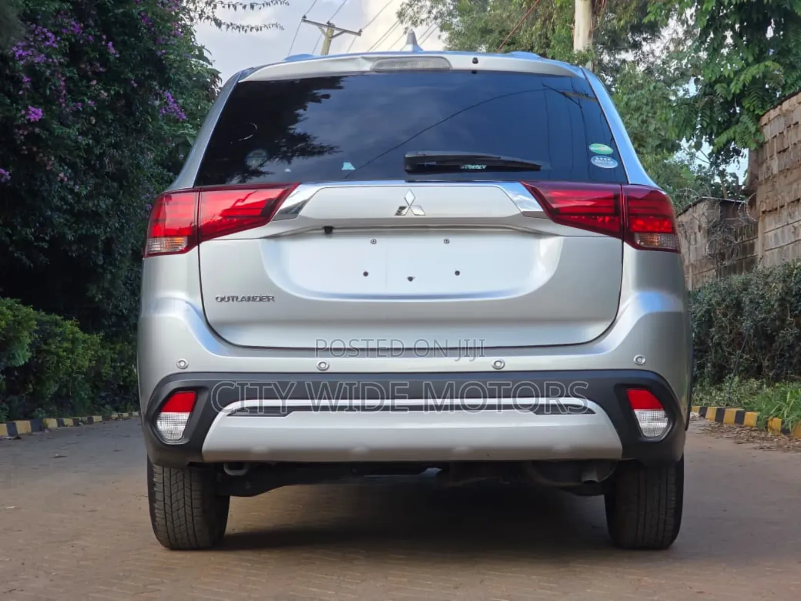 Mitsubishi Outlander 2020 Silver