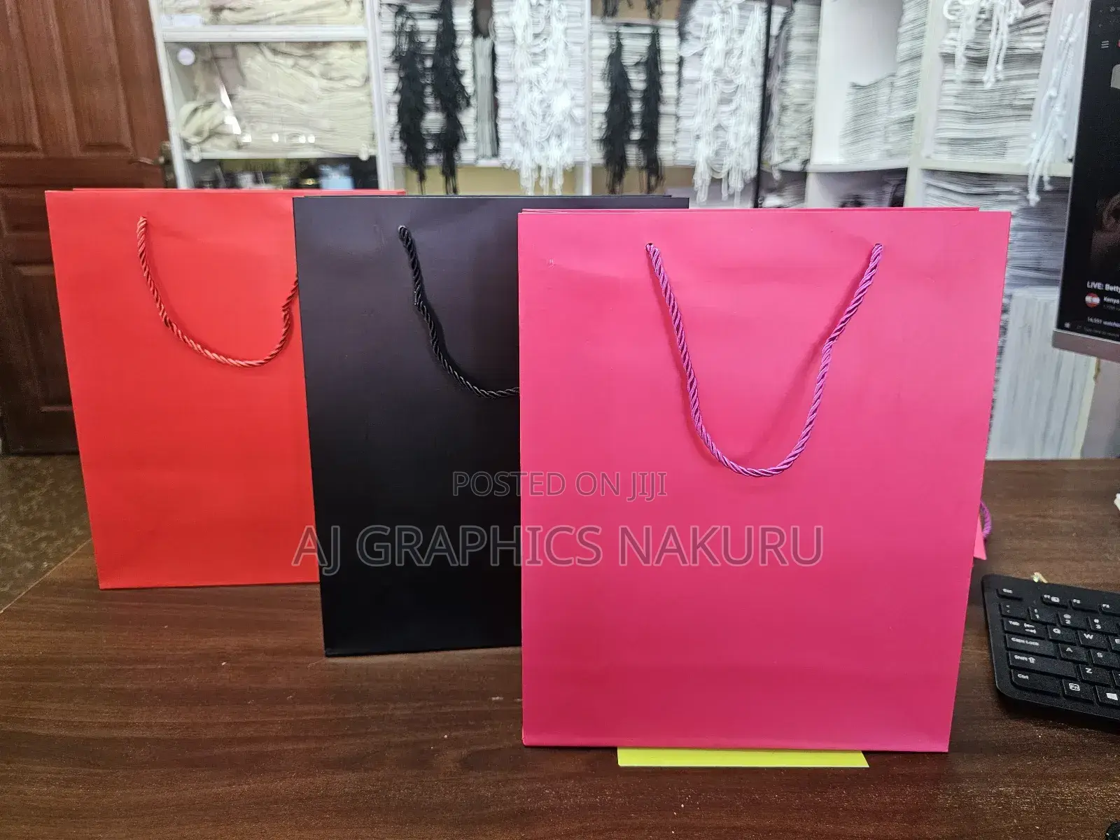 Customized Kraft Gift Bags