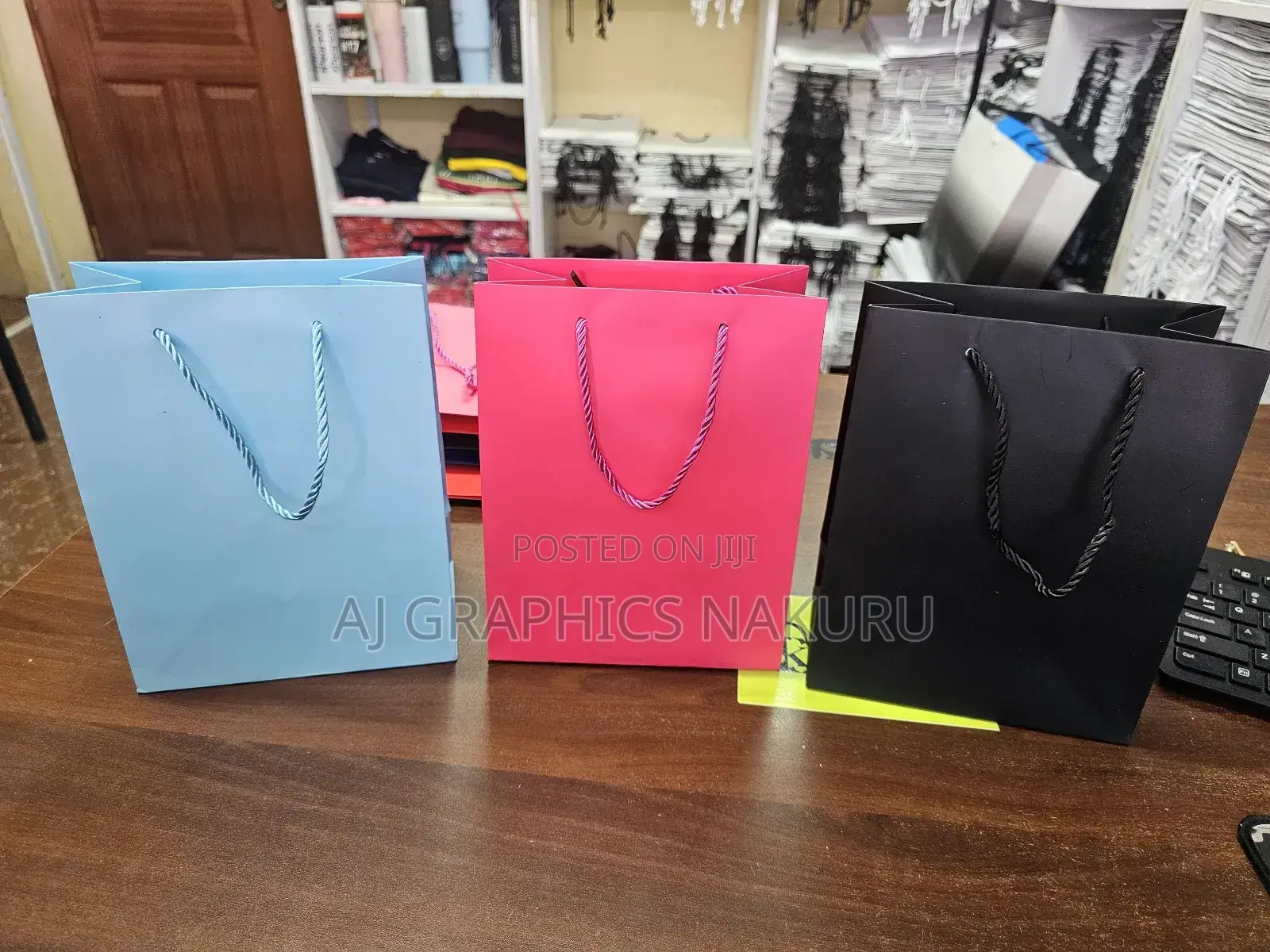 Customized Kraft Gift Bags
