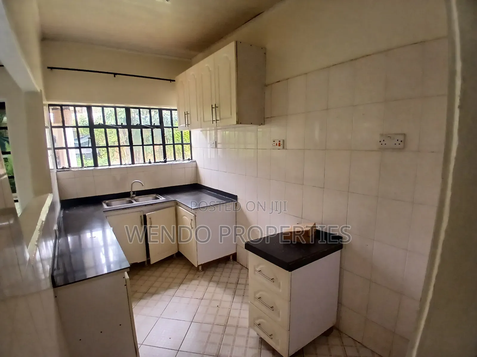 2bdrm Bungalow in Karen C for rent