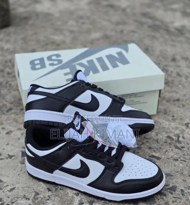 Leather Sb Dunks - thumbnail 3