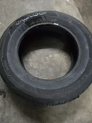 215 /65 R16 Hankhook Tyres (Highway)