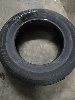 215 /65 R16 Hankhook Tyres (Highway)