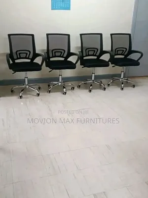 Mesh Manager Chairs