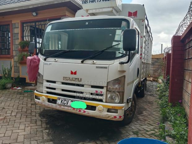 Isuzu NPR Elf Hybrid - thumbnail 4