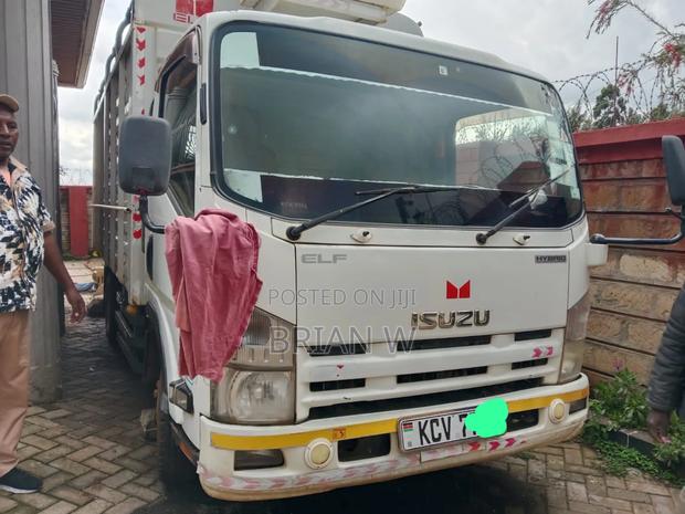 Isuzu NPR Elf Hybrid - thumbnail 5