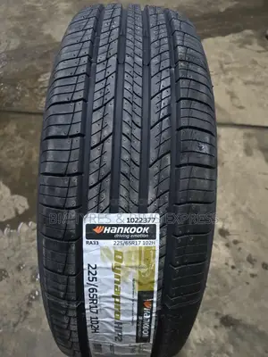 225 /65 R17 Hankhook Tyres (Highway)