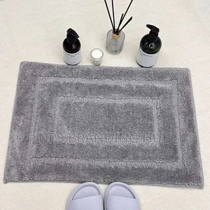 1pc Absorbent Bathroom Mat Size: 50*80cm Eh