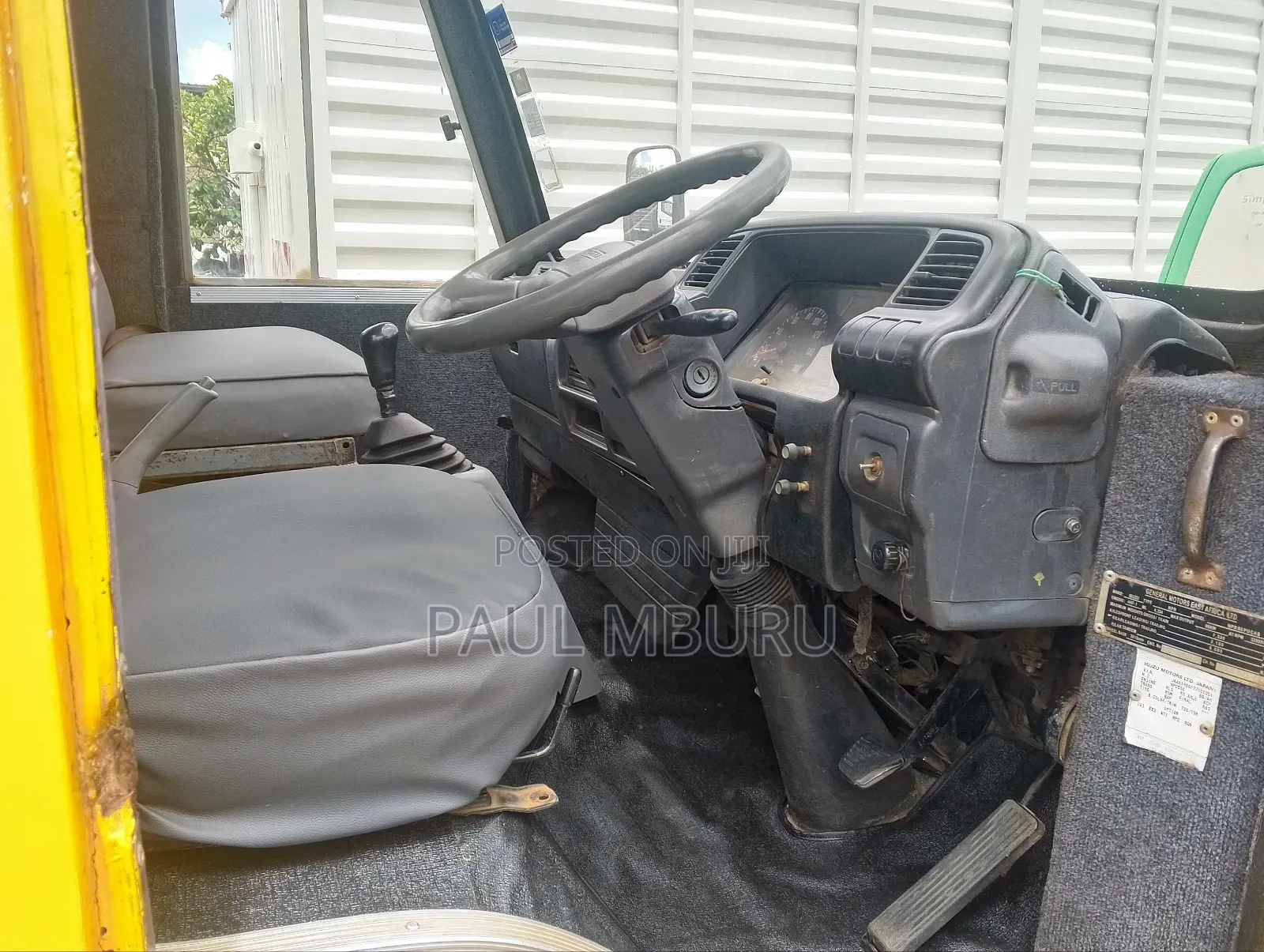 Isuzu NQR 2008 Yellow