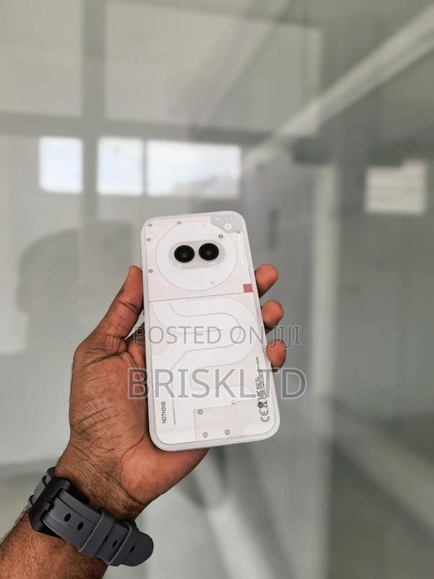 New Nothing Phone 2a 128 GB White - main view