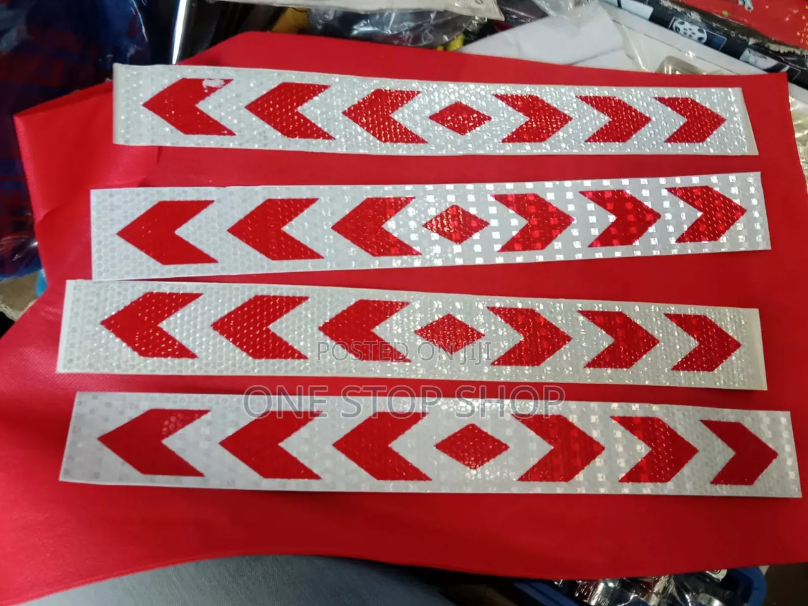 4pc Whitered Arrow Printing Warning Pvc Material Truck Safety Stickers