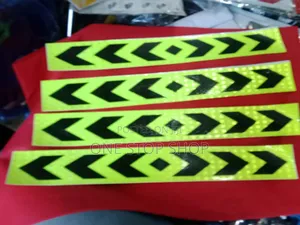 4pcs Warning Sign Luminousblack Arrows Stripes Safety Reflective Tape
