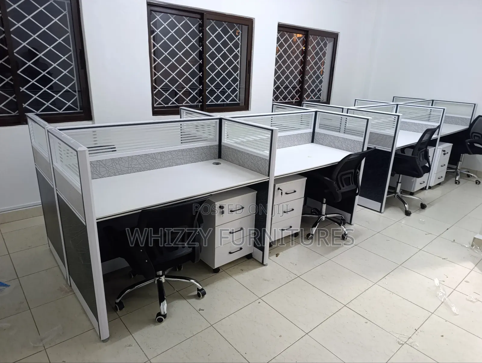 Strong 4people Working Station