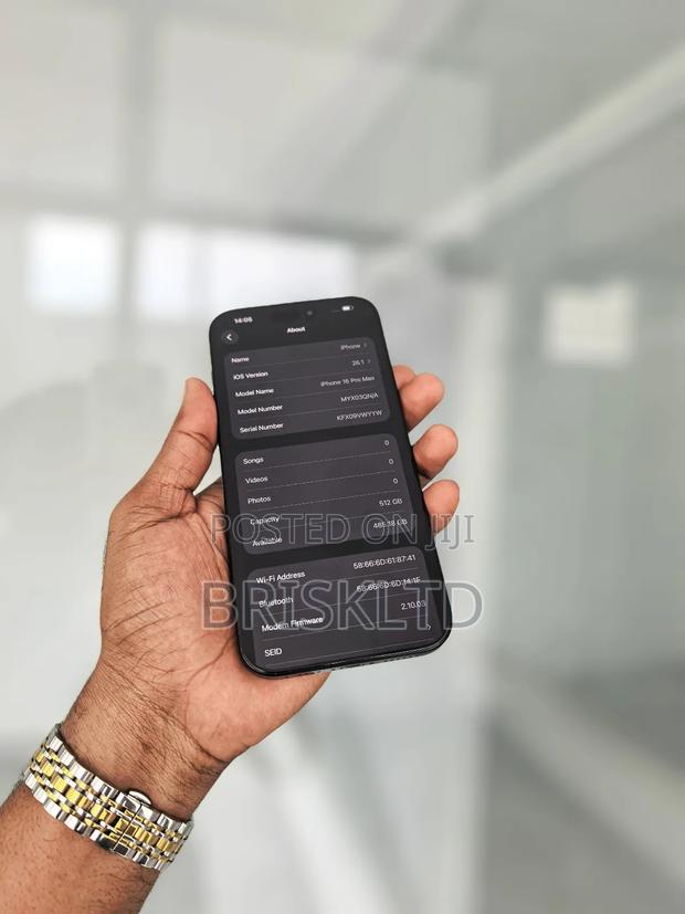 New Apple iPhone 16 Pro Max 512 GB Gray - thumbnail 3