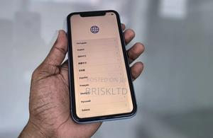 Apple iPhone XR 128 GB Blue - thumbnail 2