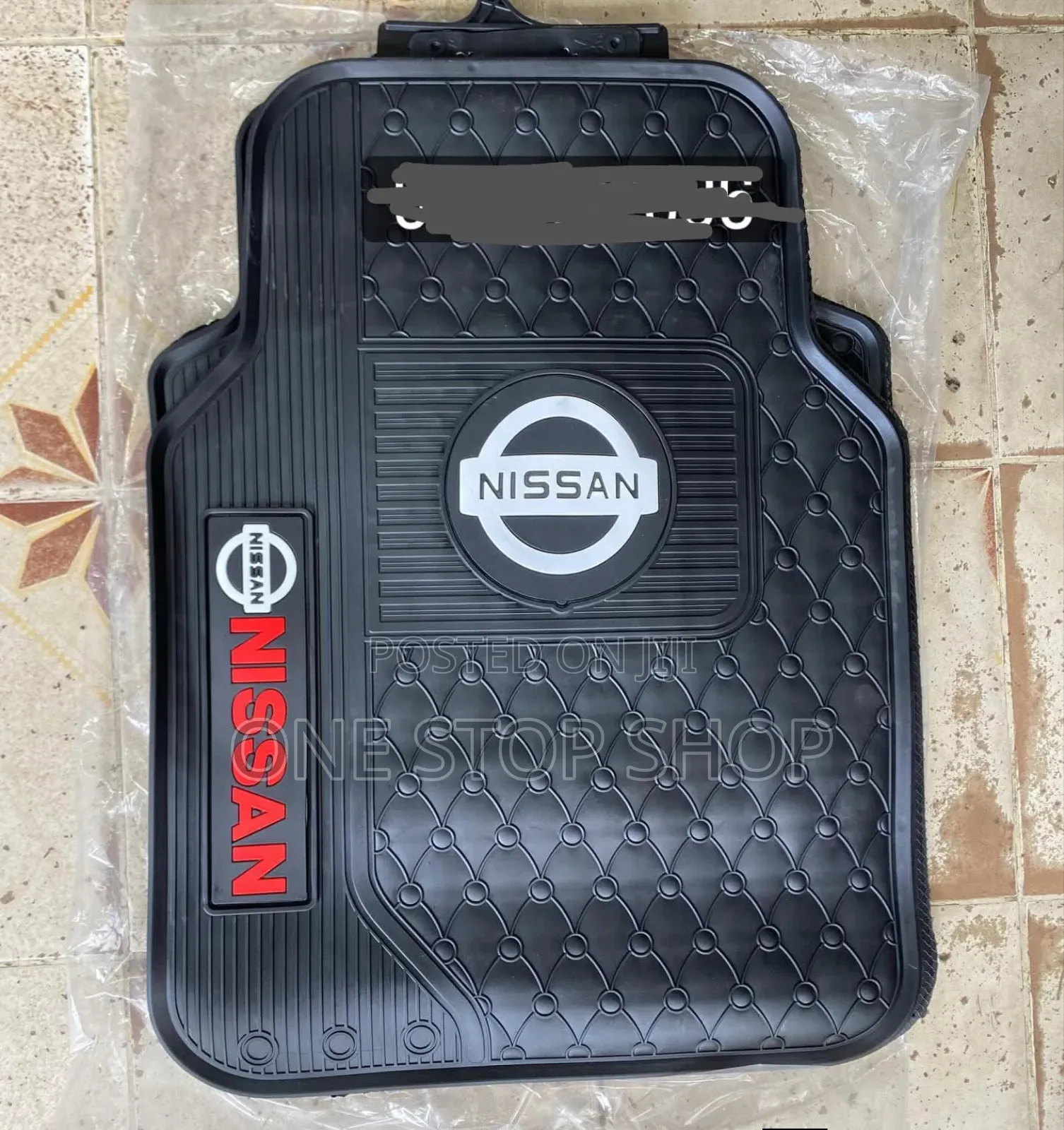 5pc Nissan White Logo Rubber Carpet Water/Dustproof Floor Mats